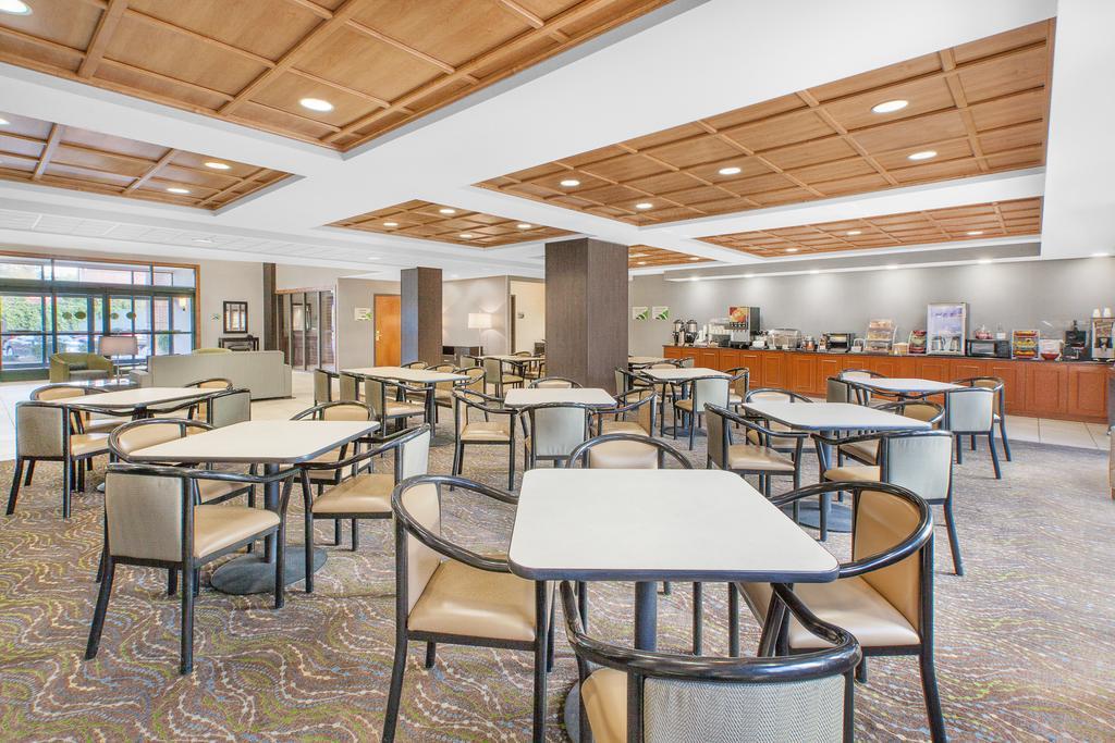 Wingate By Wyndham Sylvania-Toledo Exterior photo